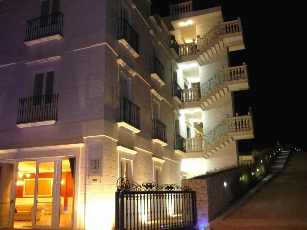צ'לייה מספיקה Hotel Madonna Delle Grazie מראה חיצוני תמונה