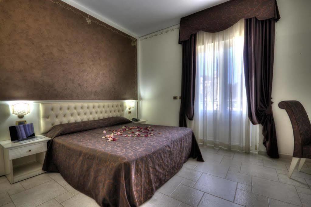 צ'לייה מספיקה Hotel Madonna Delle Grazie מראה חיצוני תמונה